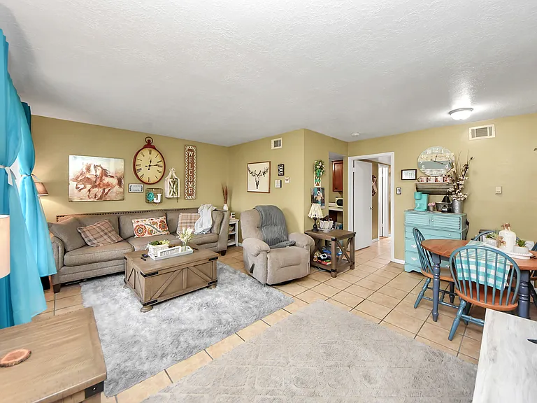 3004 Neyland St #7 — Photo 1