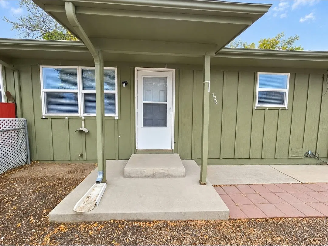 2 bed, $1,250 — Photo 1