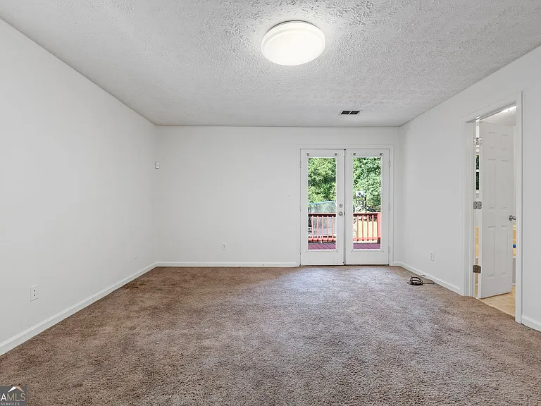 125 Pinewood Dr — Photo 11