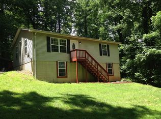 687 High Top Rd, Linden, VA 22642
