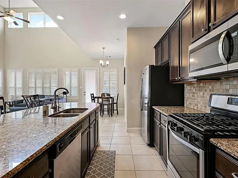 29559 Usonia Dr — Photo 7
