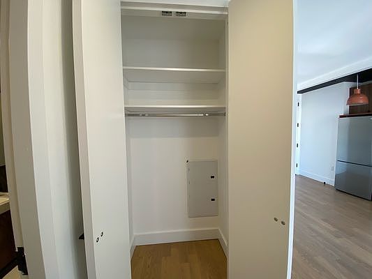 4th image of 808 Lexington Ave #4D