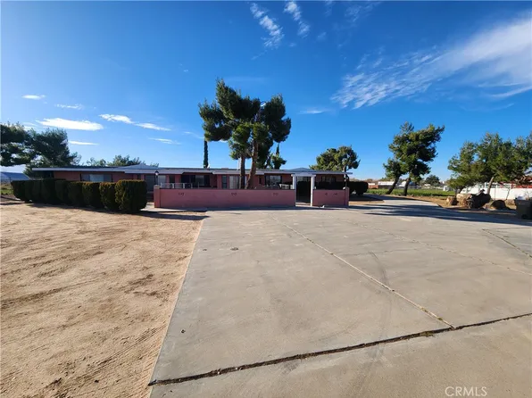 8850 3rd Ave, Hesperia, CA 92345