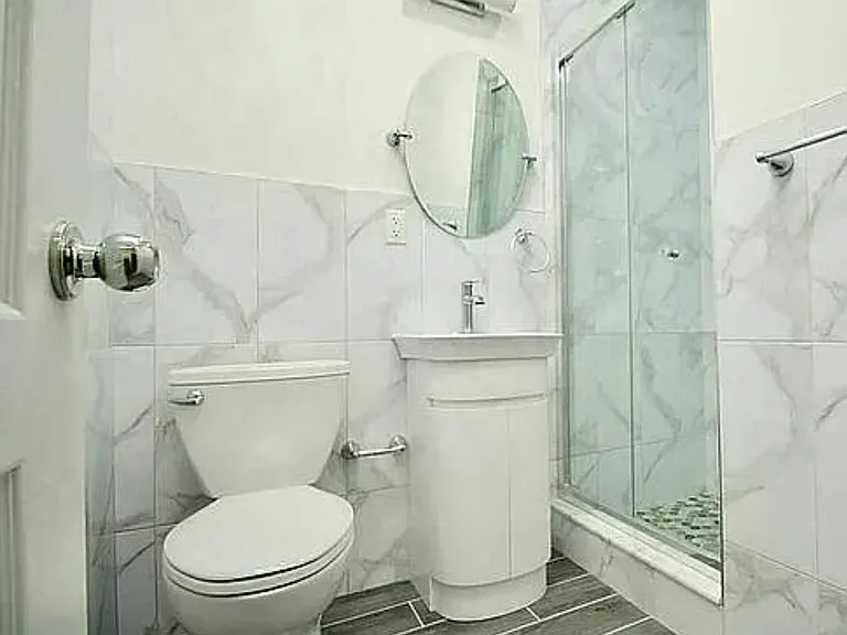 703 Macdonough St #2 — Photo 11
