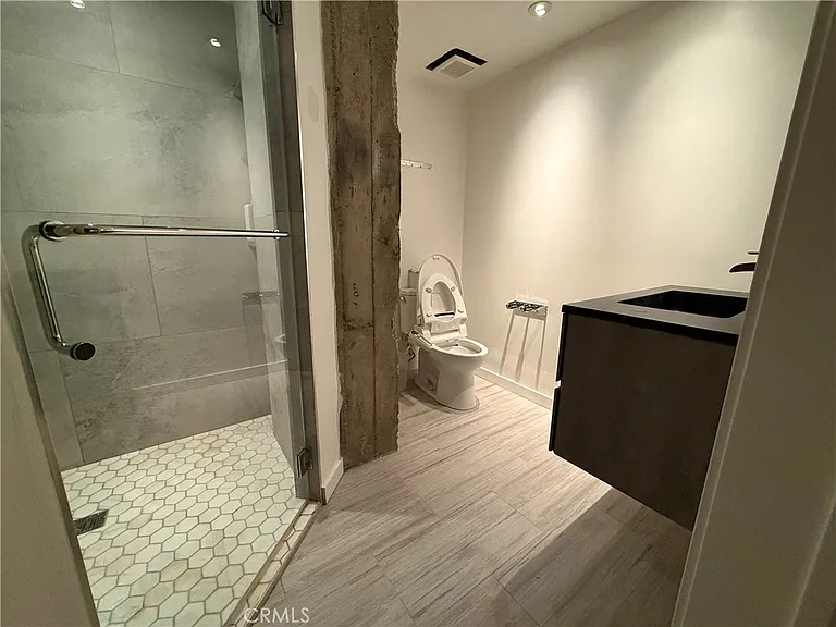 530 S Hewitt St #146 — Photo 14