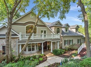 55 Chesterfield Lakes Rd, Chesterfield, MO 63005