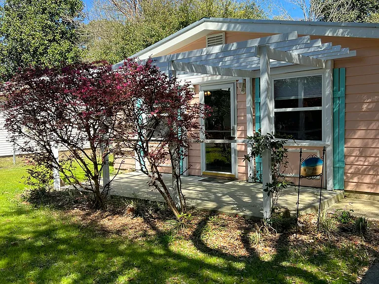 2 Fleetwood Pl — Photo 4