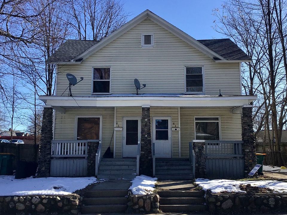 1st image of 84 College St
