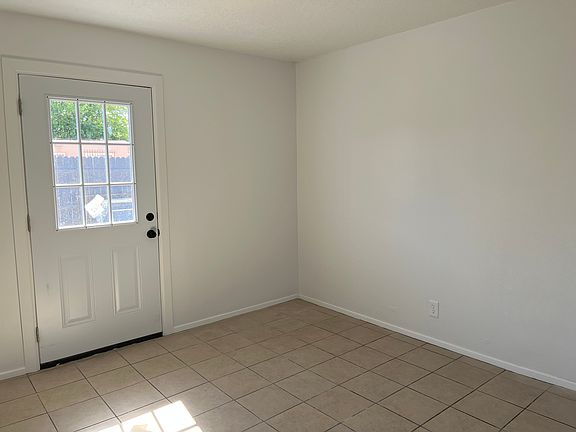 4th image of 3444 Ross Ave SE #D