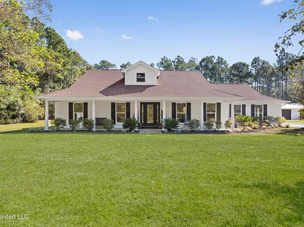4420 Radio Rd, Ocean Springs, MS 39564
