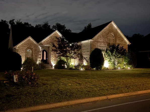 402 Five Oaks Blvd, Lebanon, TN 37087