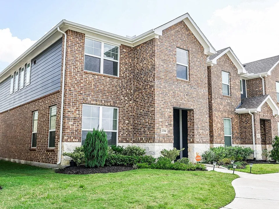 2754 Mariposa Creek Dr