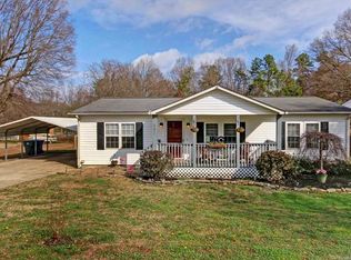 551 W Wilson Ave, Mooresville, NC 28115