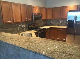 7100 Willie G Ave APT 205, Morgantown, WV 26501