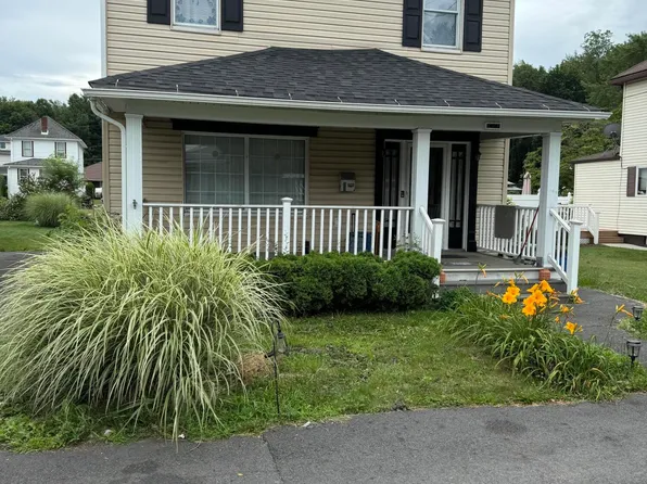 105 McDermott St #L-5, Jessup, PA 18434