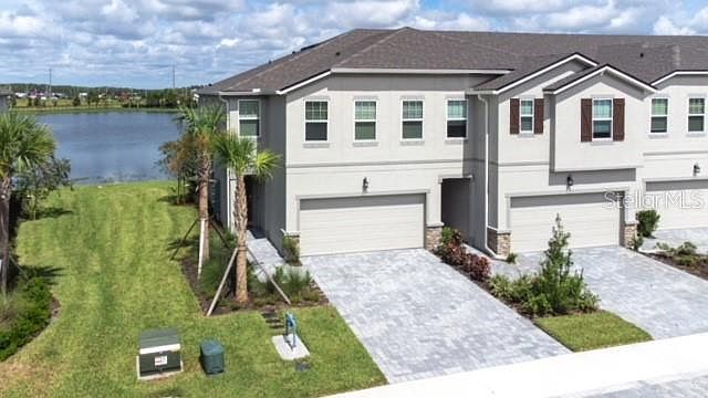 1st image of 19195 Blue Pond Dr