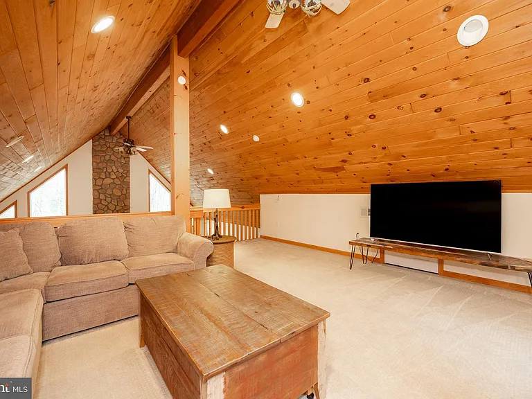 1212 Acacia Dr — Photo 17