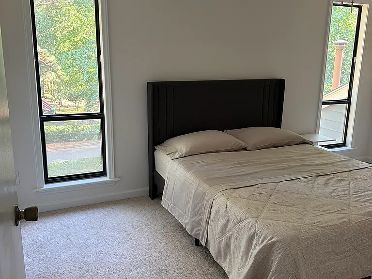 Jo Anne Cir — Photo 11