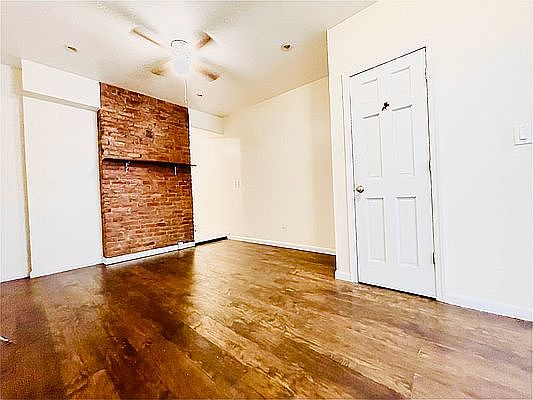 4th image of 390 17th St #1LL