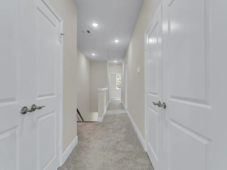 8318 Sunnyhill St — Photo 22