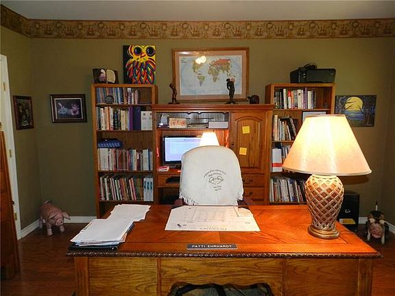 4th image of 5501 Meadow Valley Dr