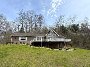 1038 Autumn Leaf Dr, Newport, TN 37821