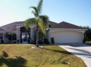 104 Medalist Rd, Rotonda West, FL 33947