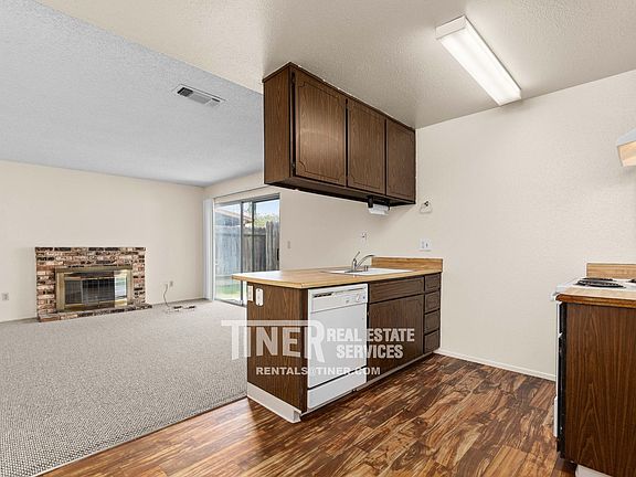5th image of 3764 Station St