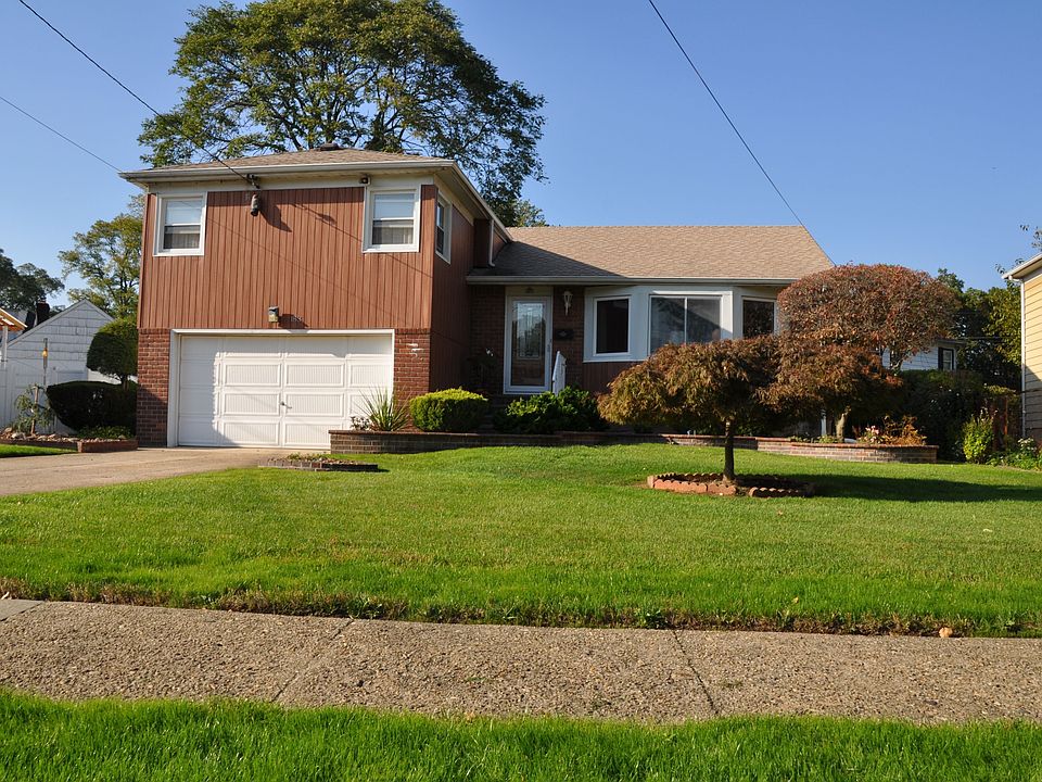 1st image of 183 E Pennywood Ave