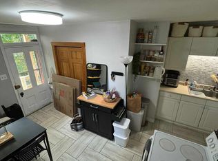 37 Phillips Pl #1, Northampton, MA 01060