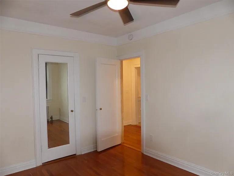 222 7th St #2C — Photo 8