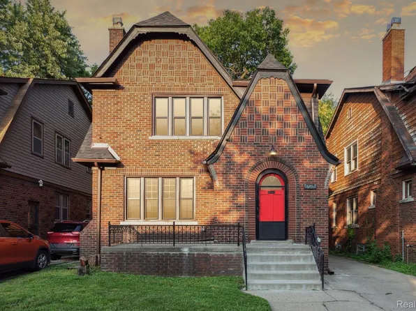 17342 Warrington Dr, Detroit, MI 48221