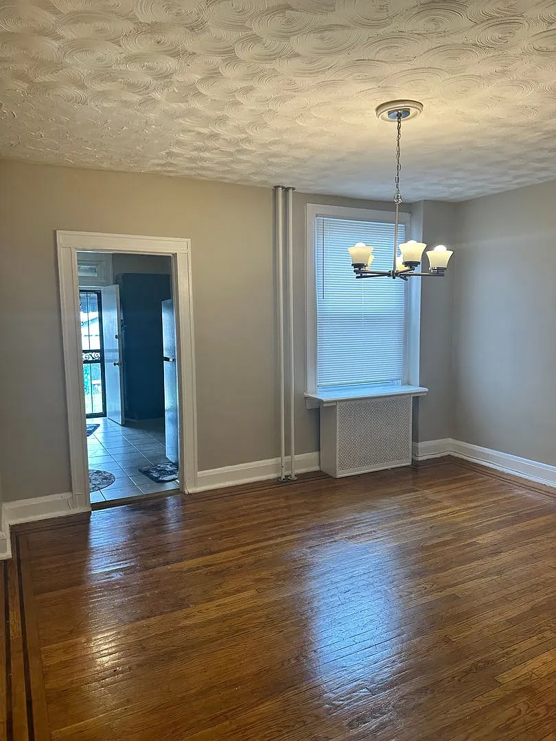 Spacious Rooms! Finished Basement! W/D! Available Now! — Photo 3