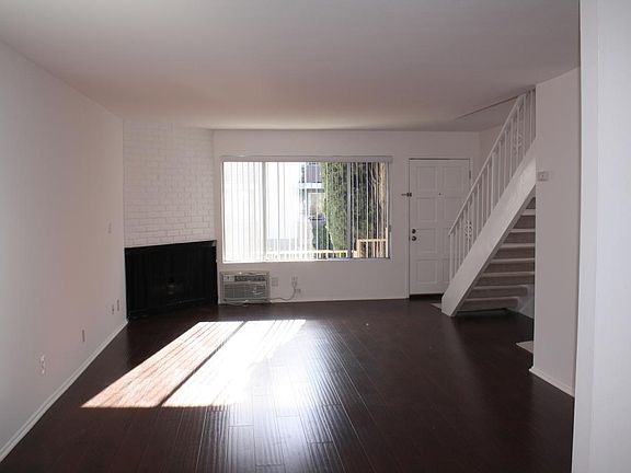 4th image of 872 S Westgate Ave APT 12