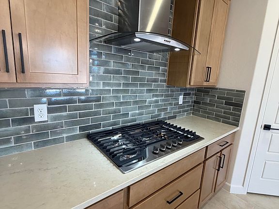 3rd image of 2428 Marble Ave NE
