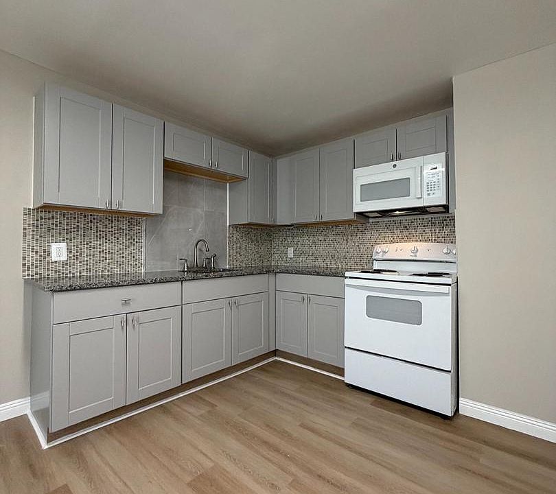 1st image of 4709 Mercer St