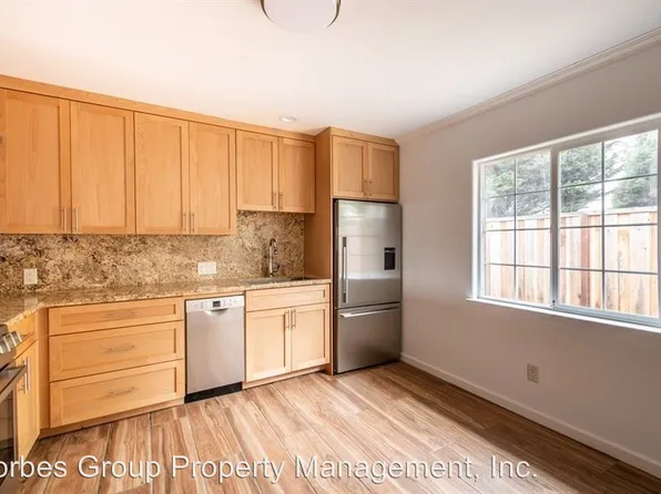 946 32nd Ave, Santa Cruz, CA 95062