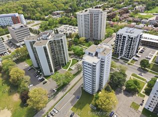 2345 Confederation Pkwy #1204, Mississauga, ON L5B2H3