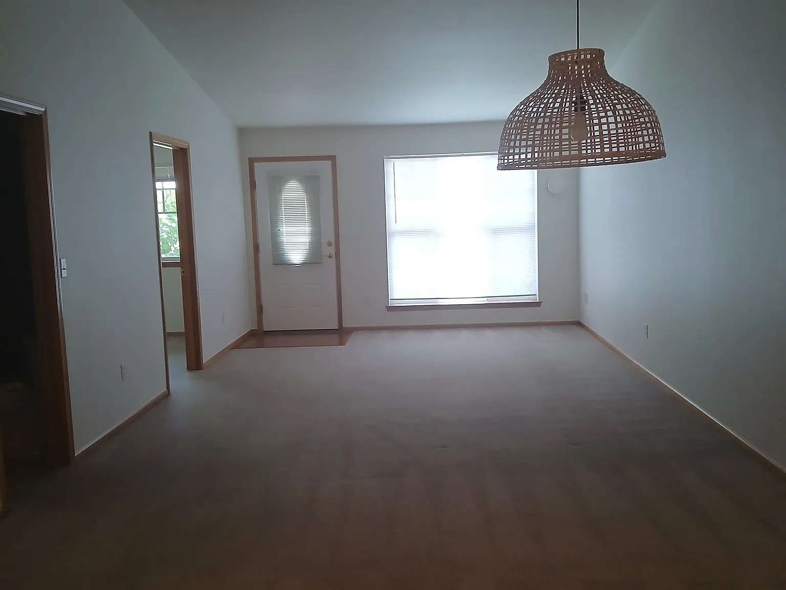 Modern 2 Bed/2 Bath Condo in Ferndale, WA - Available 07/29 - $2000 — Photo 1