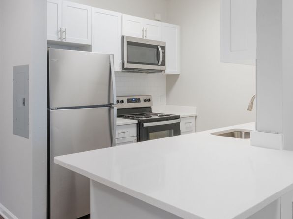 100 Hiram Sq APT 217