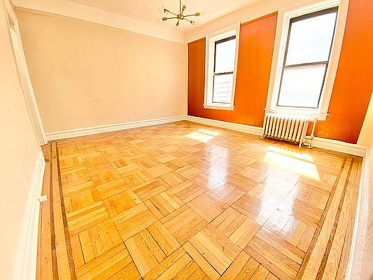 1st image of 2111 Beekman Pl APT 3C