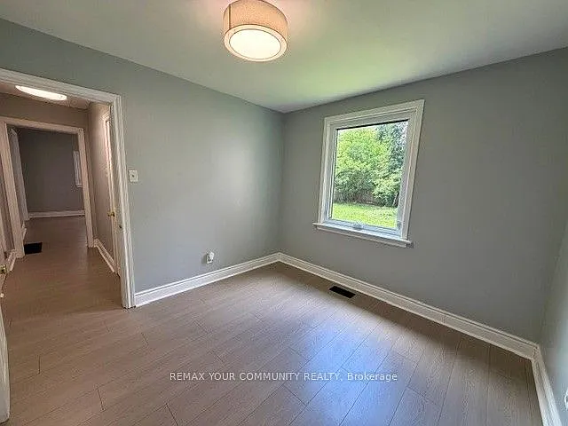 220 Ruggles Ave — Photo 18