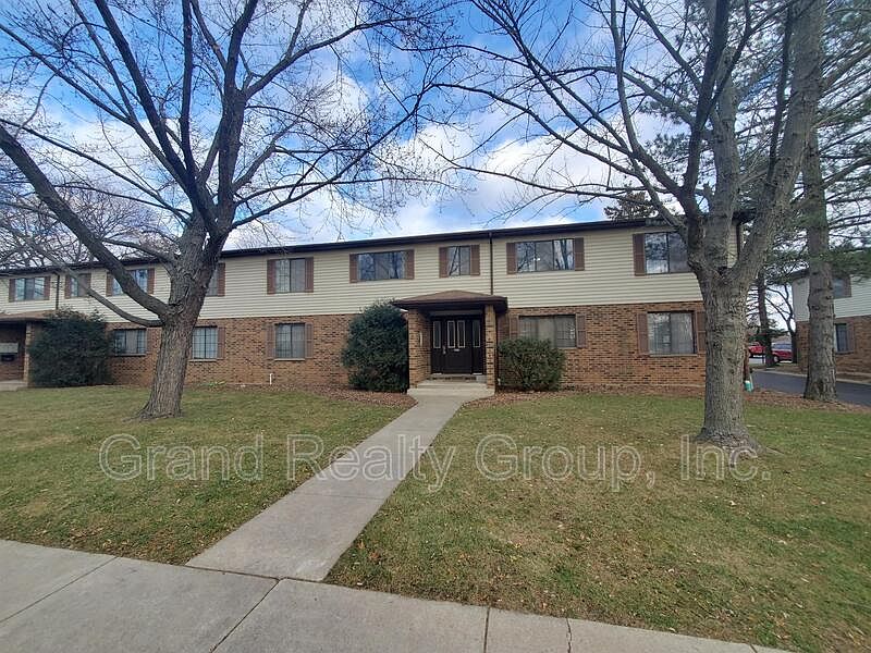 1st image of 577 Anita Ave APT 2S