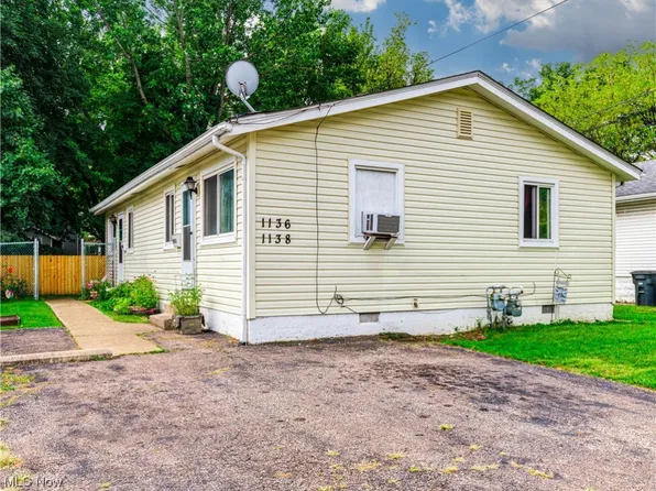 1136 & 1138 Delos St, Akron, OH 44306
