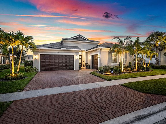 2nd image of 2521 Vicara Court