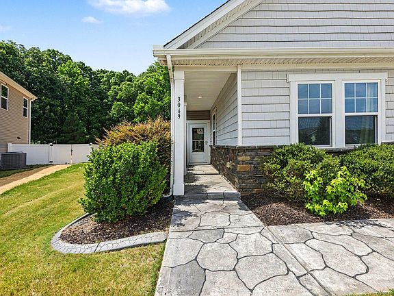 3rd image of 3049 Willow Ranch Dr