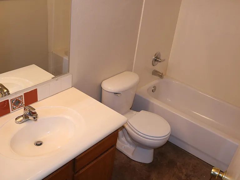 77 E Laguna St #2 — Photo 7