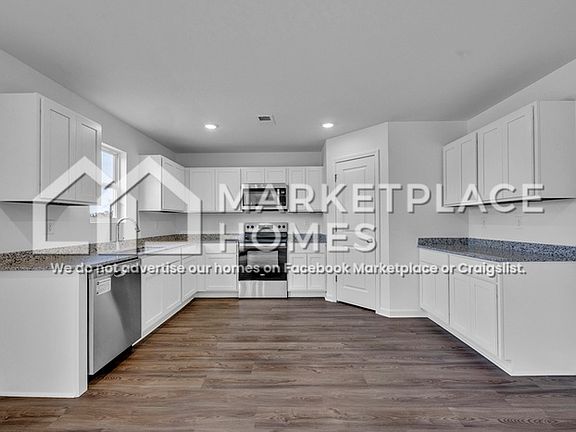 4th image of 327 Orchid Ln