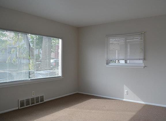 2nd image of 5801 Victoria Ave