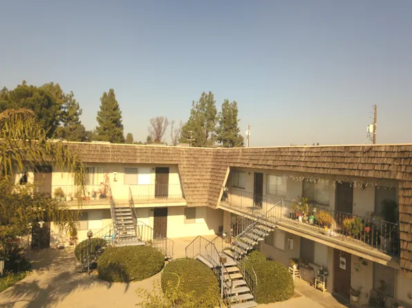 1050 N Bates, Dinuba, CA 93618